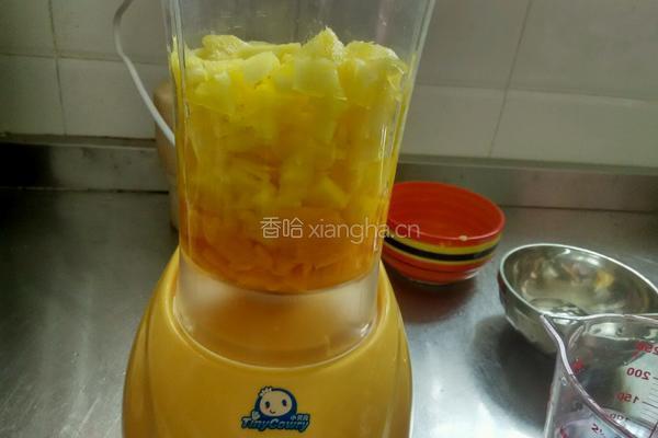 鲜榨菠萝汁的做法图解12