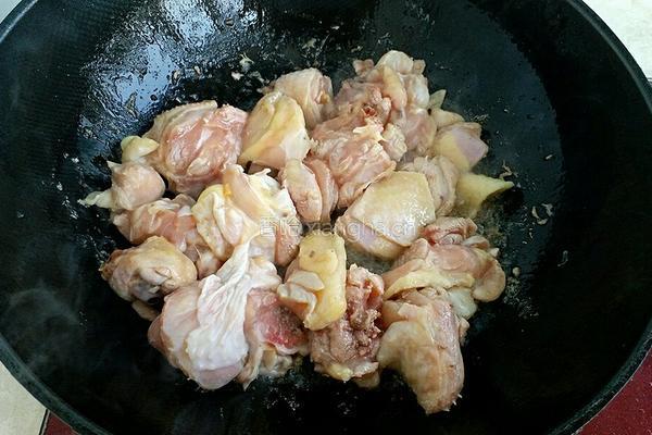 红烧土豆鸡块的做法图解3