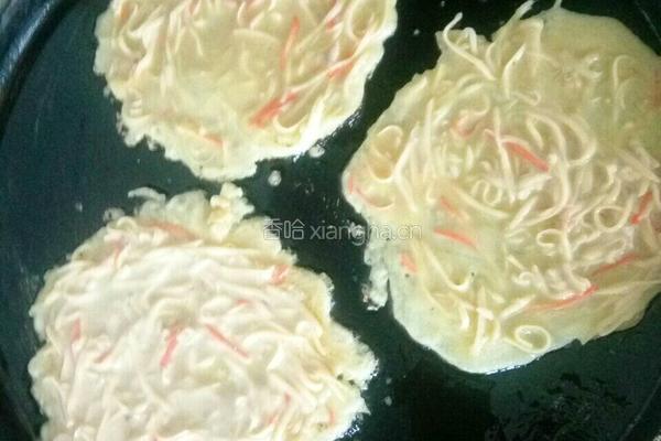 鸡蛋土豆丝饼的做法图解4