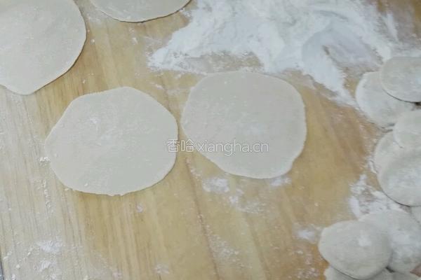 茴香猪肉馅饺子的做法图解11
