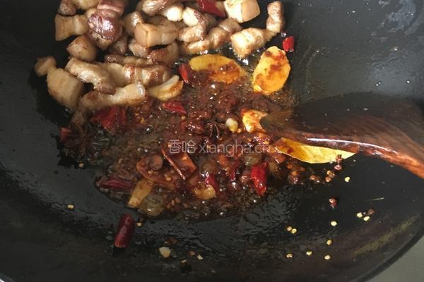 砂锅 土豆红烧肉的做法图解6