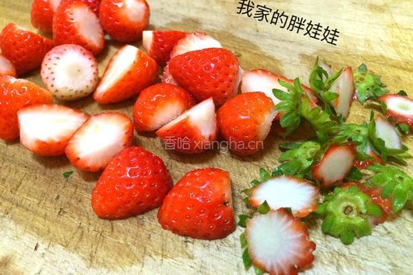草莓奶昔的做法图解4