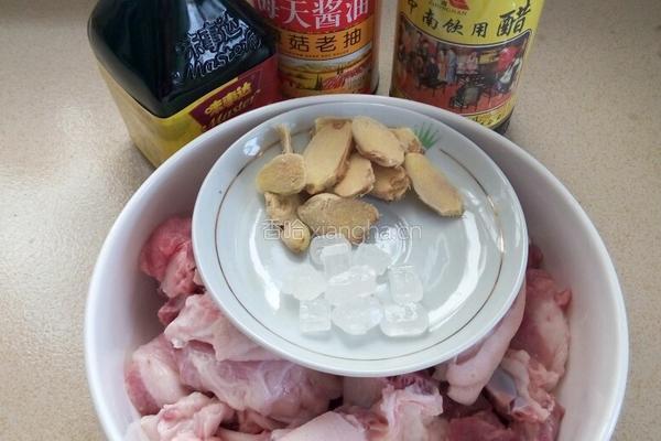 姜醋猪脚的做法图解1