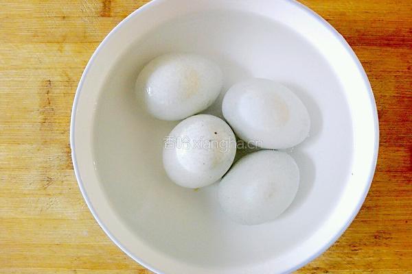 黄瓜拌皮蛋的做法图解5