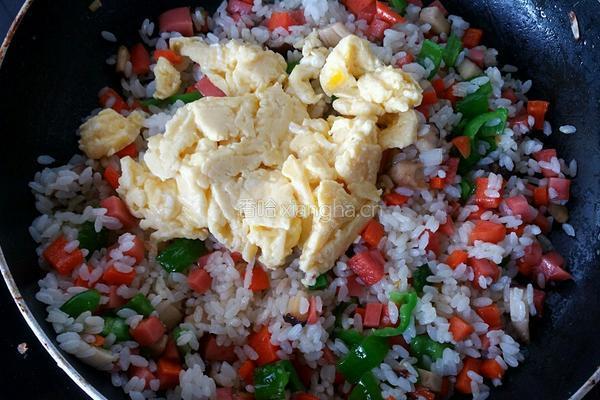 黄金蛋炒饭的做法图解9