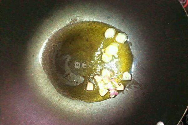 黄瓜鸡蛋豆腐汤的做法图解3