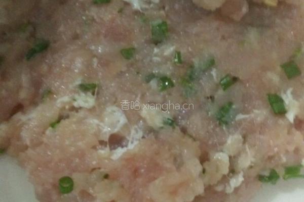 海鲜菇丝瓜肉末汤的做法图解2