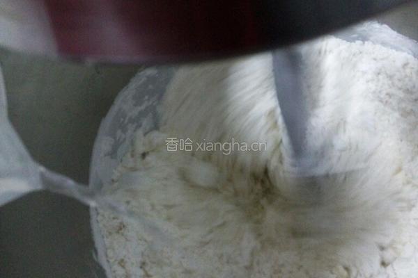 葱油千层饼的做法图解1