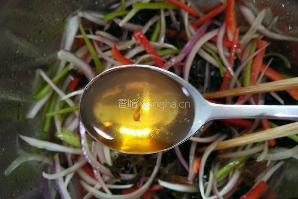 木耳拌洋葱的做法图解8