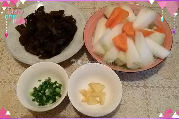 排骨炖冬瓜的做法图解2