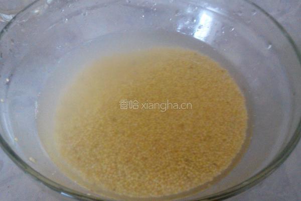 小米绿豆粥的做法图解2
