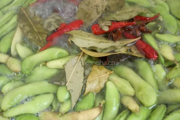 水煮毛豆的做法图解3