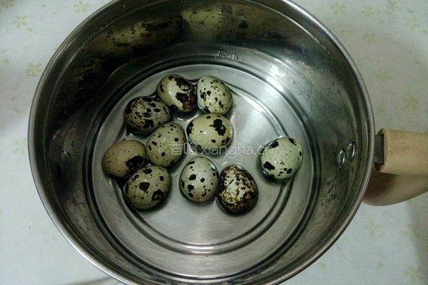 银耳鹌鹑蛋糖水的做法图解5