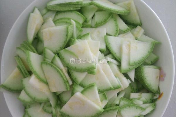 家常菜小瓜炒鸡蛋的做法图解2