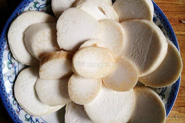 宣威火腿蔬菜菌汤的做法图解7