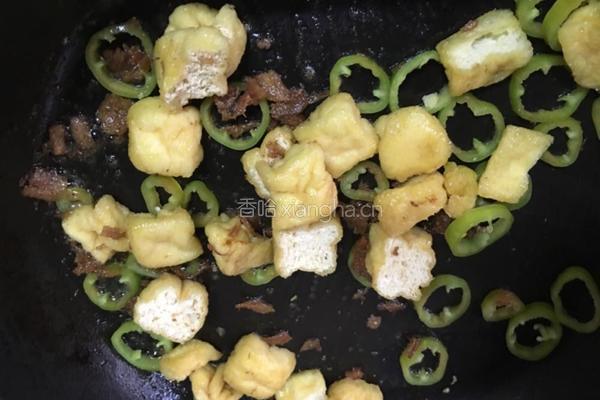 豆泡凤尾鱼意大利斜管面的做法图解3