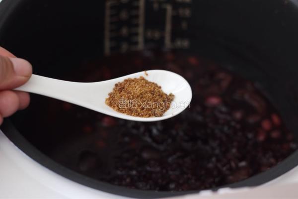 红豆黑米粥的做法图解6