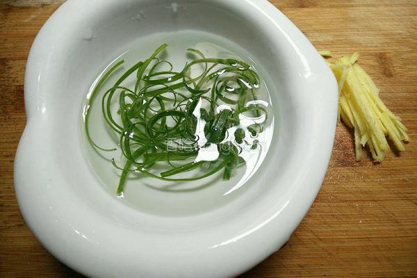 清蒸鲫鱼的做法图解7