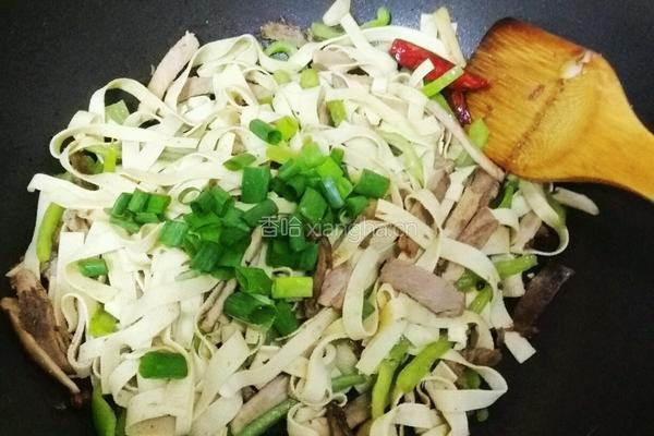 千张小炒肉的做法图解7