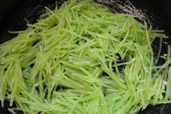 清炒莴笋丝的做法图解4