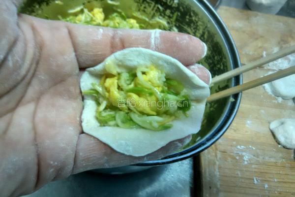 西葫芦鸡蛋饺子的做法图解13