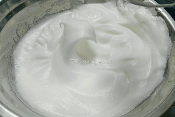 草莓奶油蛋糕卷的做法图解10