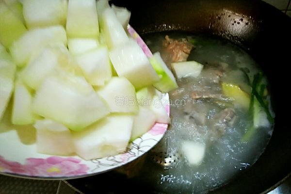冬瓜炖排骨的做法图解4