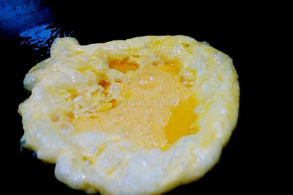 蚕豆米炒鸡蛋的做法图解6