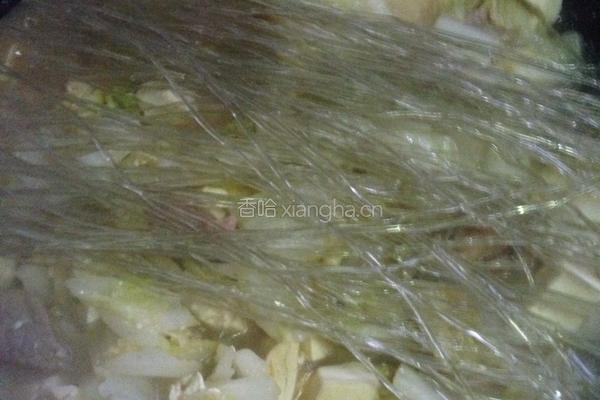 白菜猪肉炖粉条的做法图解12