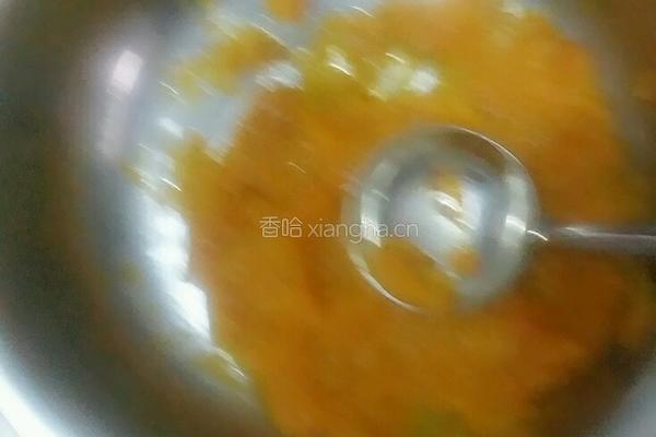 南瓜软饼的做法图解1