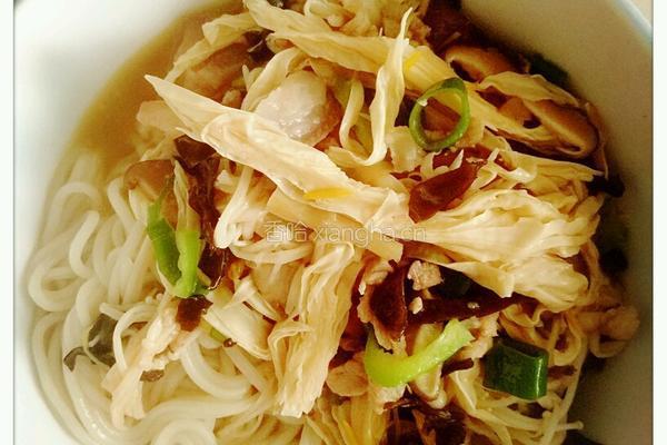 香菌肉丝面的做法图解4