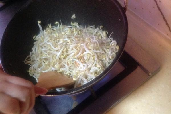 炒豆芽菜的做法图解7