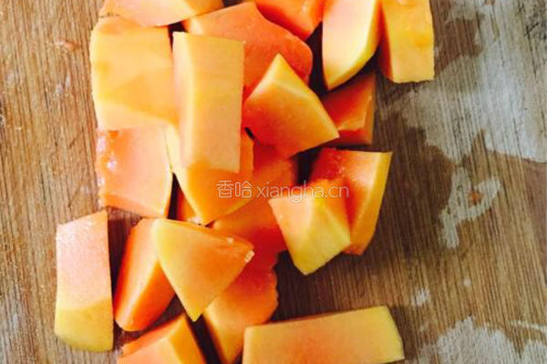 木瓜银耳红枣汤的做法图解5