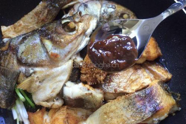 家常烧鲢鱼的做法图解12