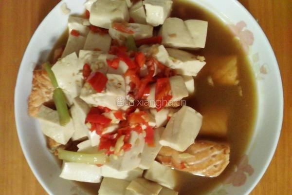 三文鱼炖豆腐的做法图解5