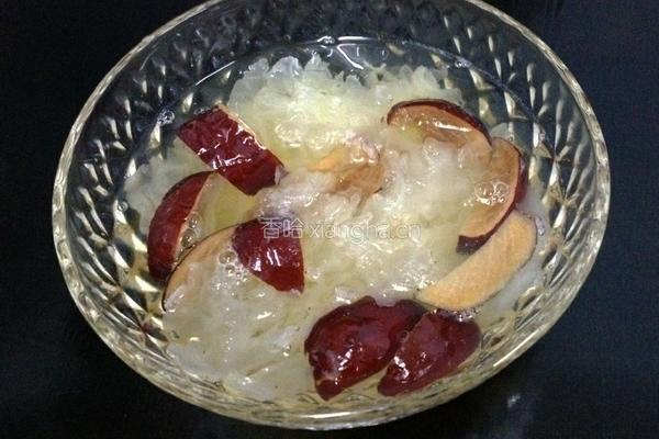 冰糖银耳红枣汤的做法图解7