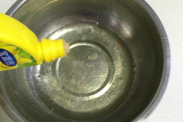 红丝绒戚风杯子蛋糕的做法图解9