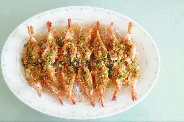 蒜蓉虾蒸粉丝的做法图解5