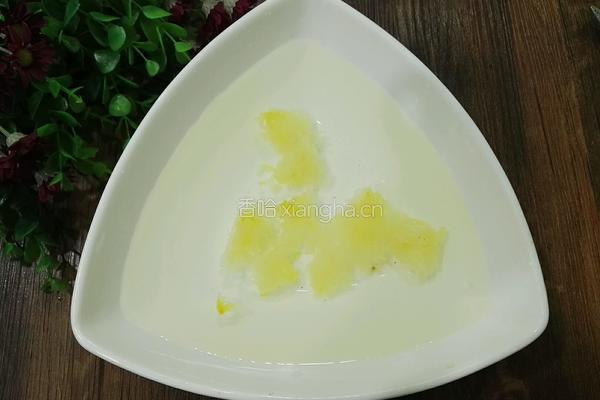 银耳红枣枸杞养颜汤的做法图解4