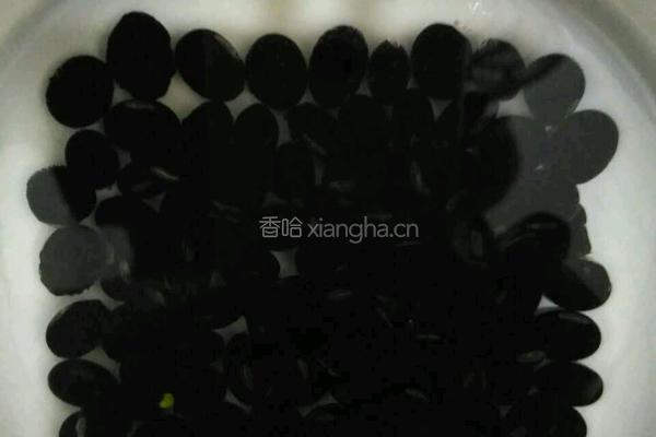 五谷杂粮养生粥的做法图解1