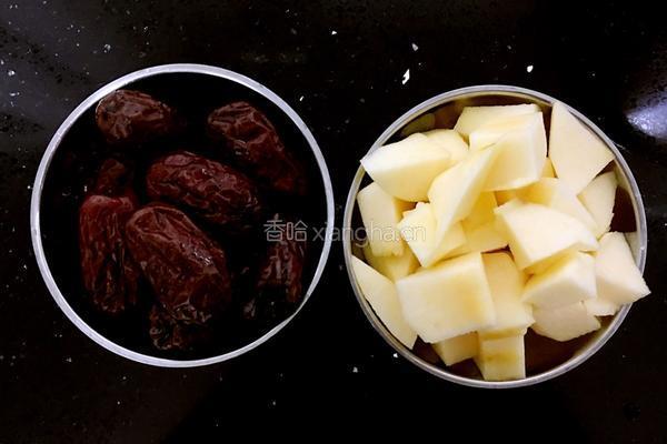 苹果银耳红枣汤的做法图解2