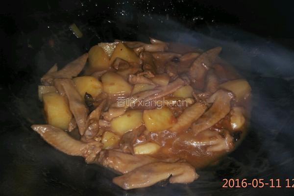 番茄鸡翅炖土豆的做法图解5