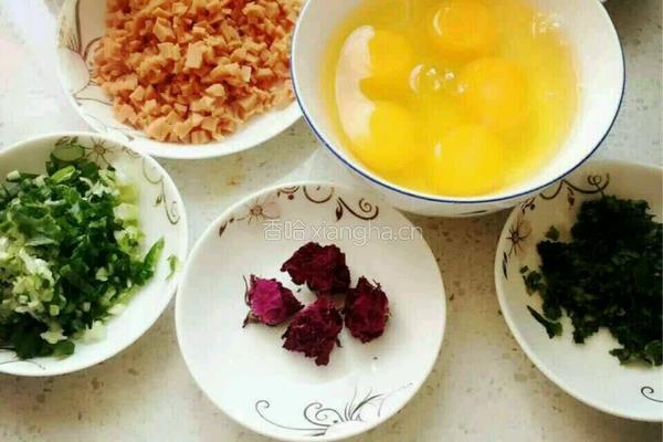玫瑰鸡蛋煎饼的做法图解1