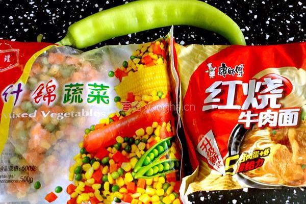 炒方便面的做法图解1
