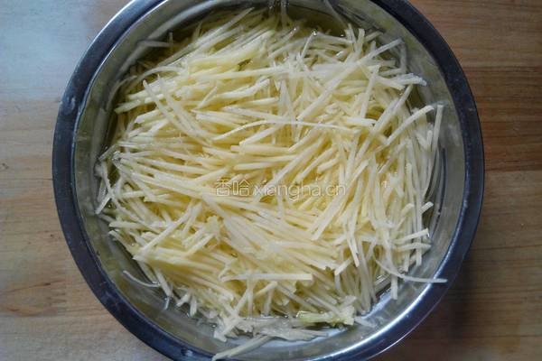 鸡蛋土豆饼的做法图解2