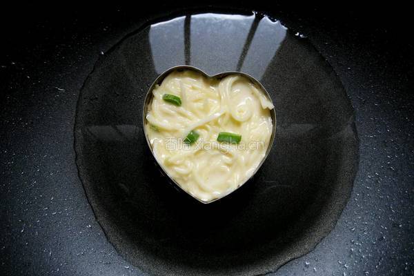 鸡蛋土豆饼的做法图解9