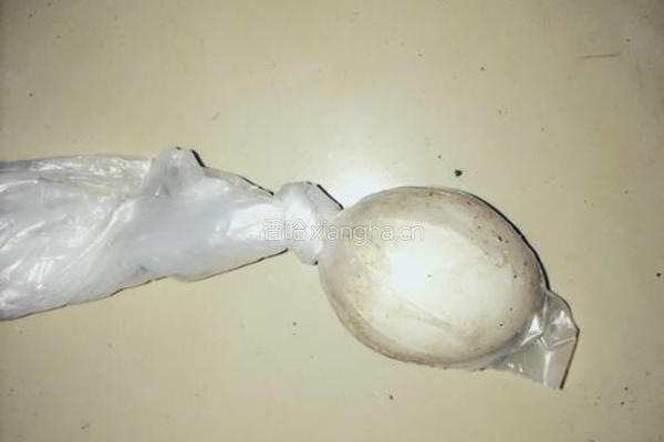 自制咸鸭蛋的做法图解2