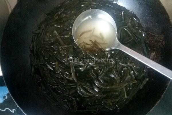 炝拌海带丝的做法图解6
