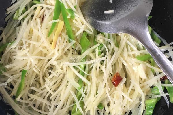 炝炒三丝的做法图解3