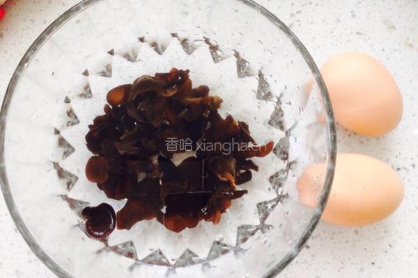 菠菜木耳炒鸡蛋的做法图解5